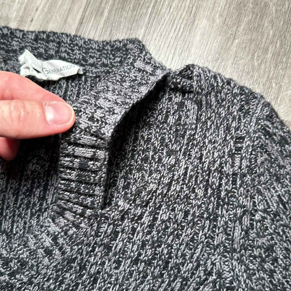 Bcbgeneration Ribbed Split Neck V-Neck Long Sleev… - image 6